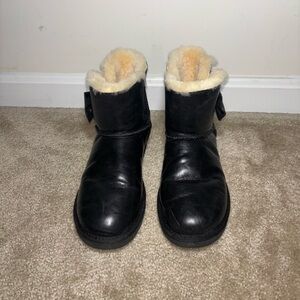 UGGs Cozy Short Black Boots with Shearling